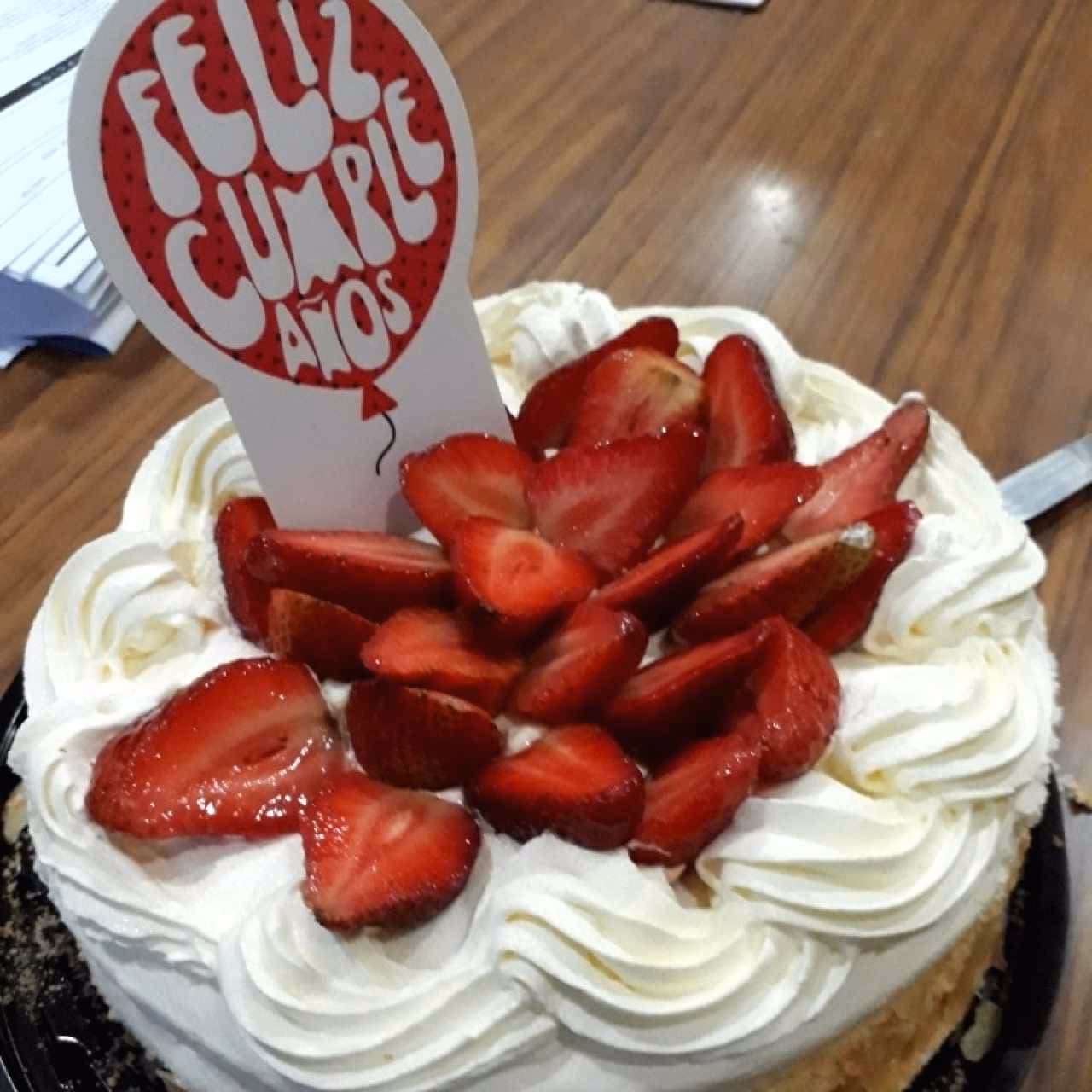 ¿Cómo puedo pedir un pastel en Anfora?