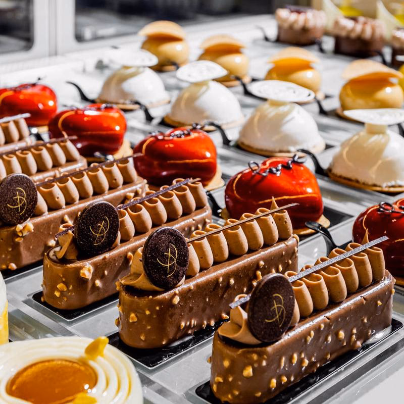 Who is the famous pastry chef in Miami?