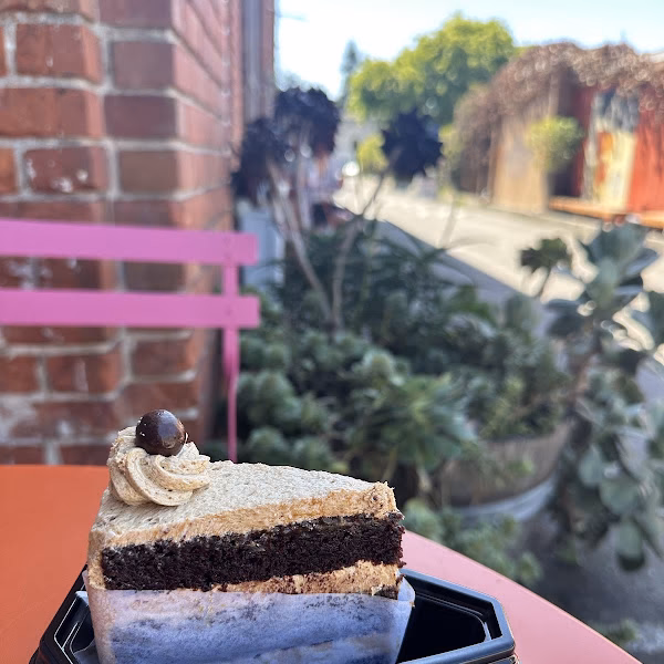 Which bakery items are gluten-free?