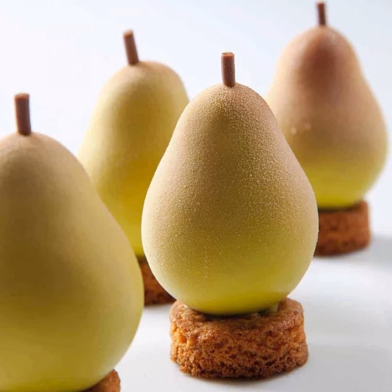 How many Michelin stars does Cedric Grolet have?