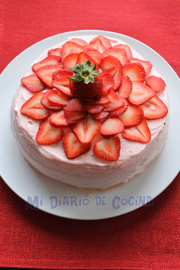 ¿Qué combina bien con las fresas en la repostería?