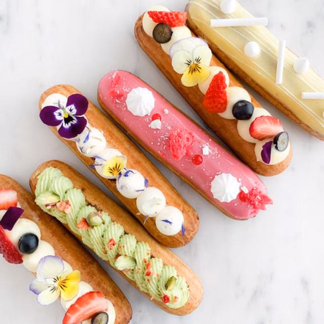 What do Americans call eclairs?