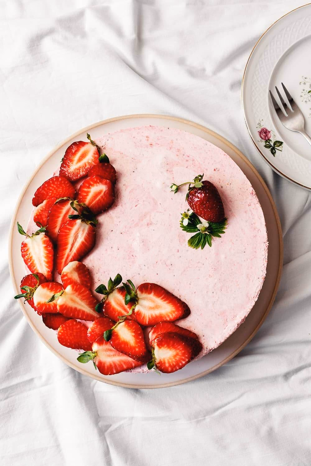 ¿Qué ingredientes lleva el mousse de fresas?