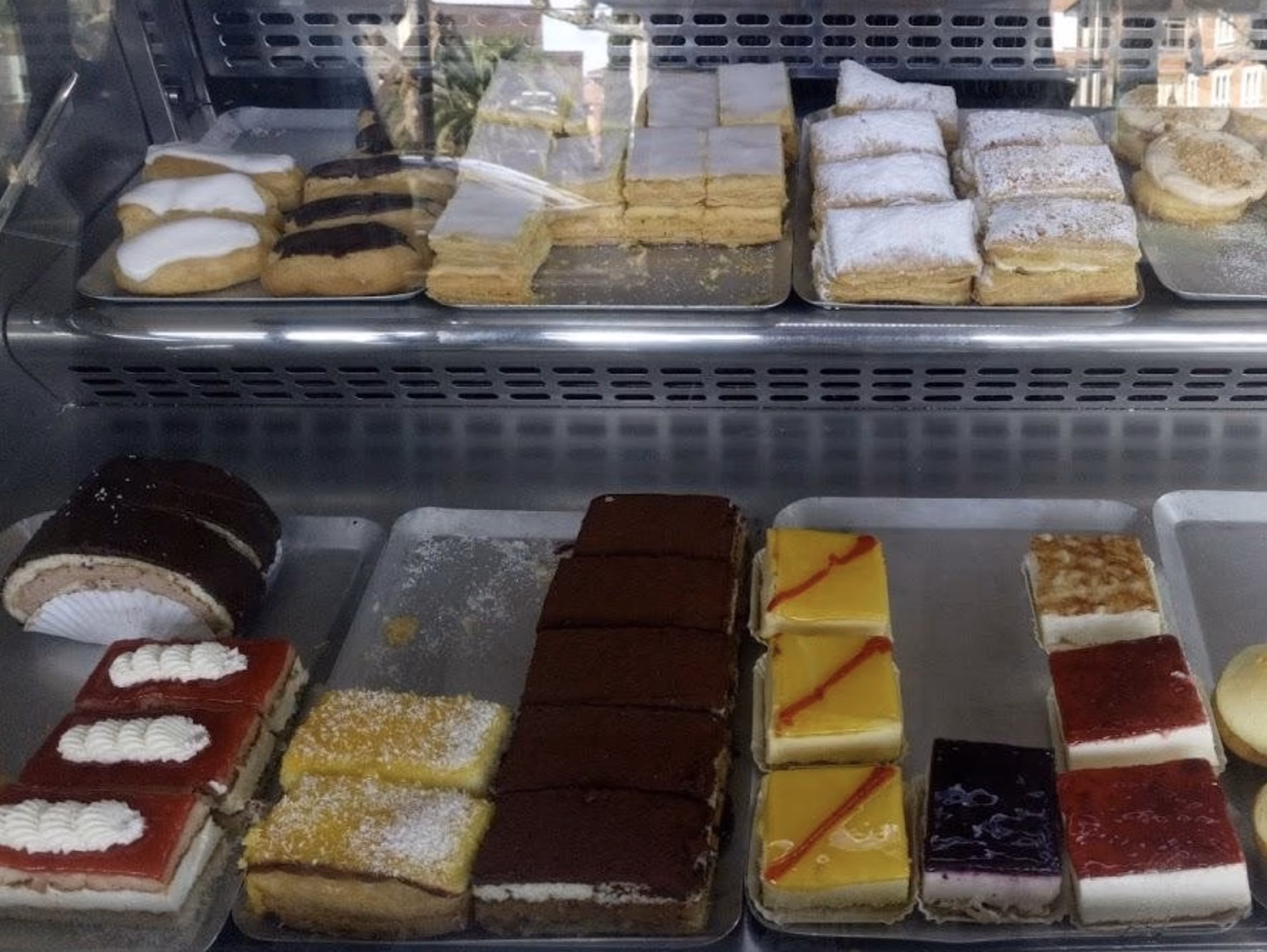 ¿Dónde queda la repostería Luisa?