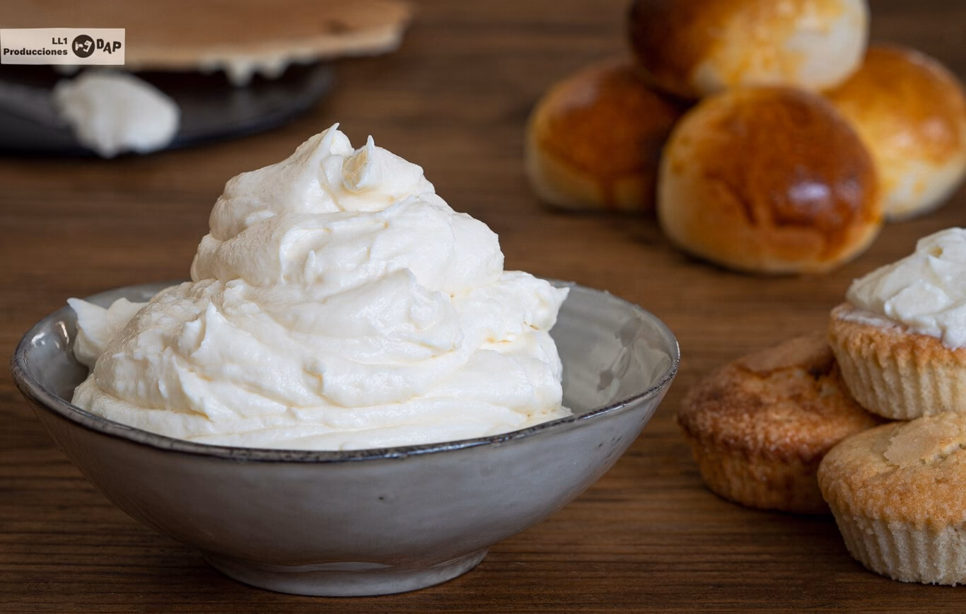 ¿Cuál es la diferencia entre frosting y buttercream?