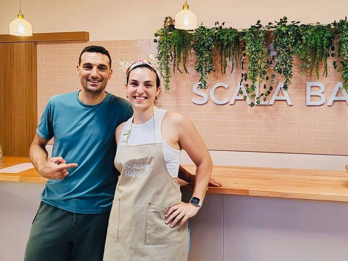 ¿Cómo se llama la pastelería de la hermana de Scaloni?