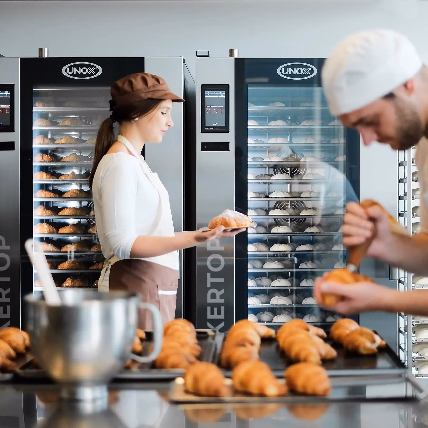 ¿Cuál es el mejor horno para hornear una gran cantidad de pasteles?