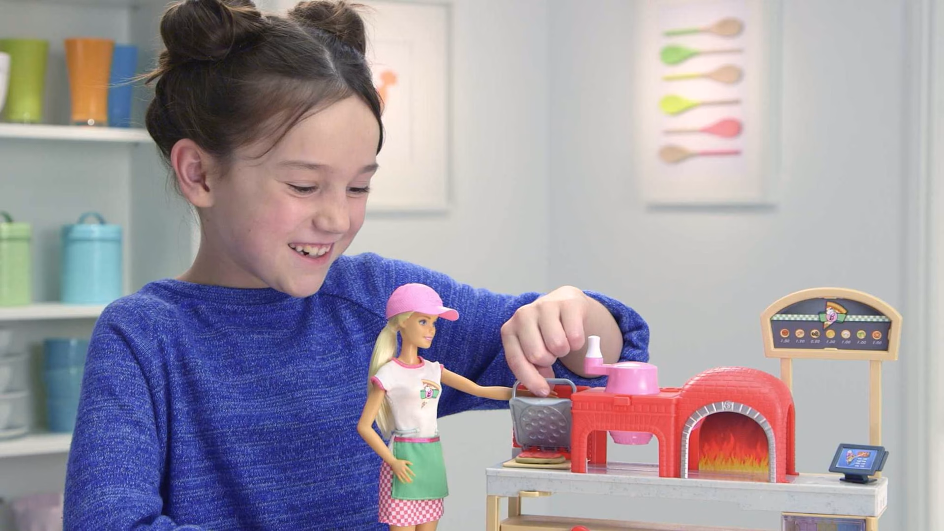 ¿Cuándo sale la primera Barbie?