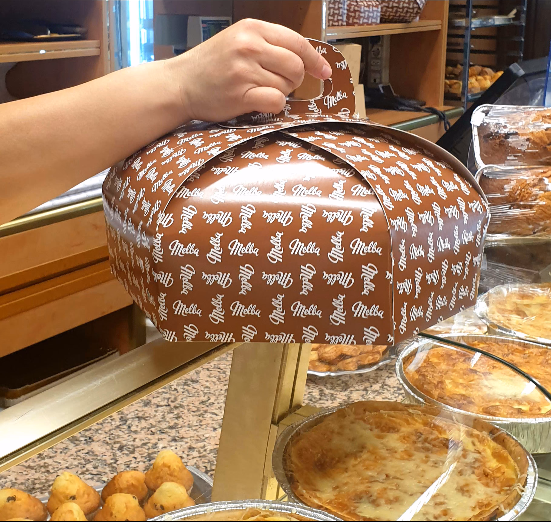 ¿Quién inventó la tarta melba de melocotón?