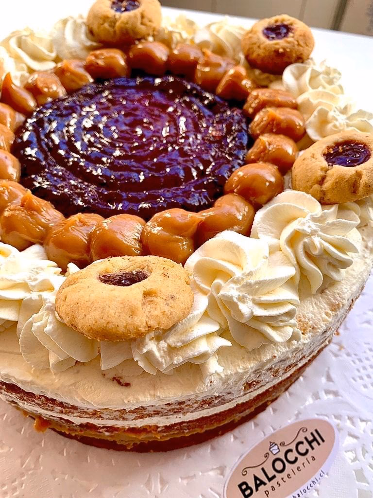 ¿Cómo se llama un pastel relleno de mermelada?