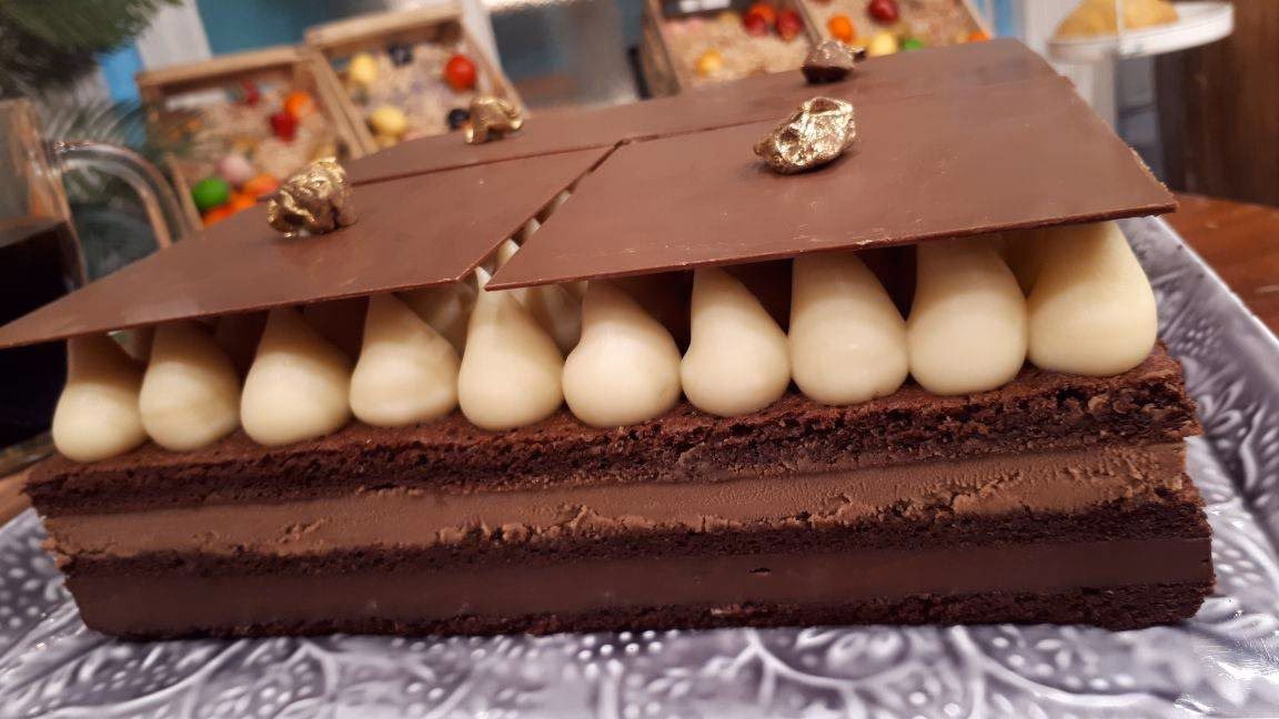 ¿Cuál es la diferencia entre el tiramisú y el pastel de ópera?