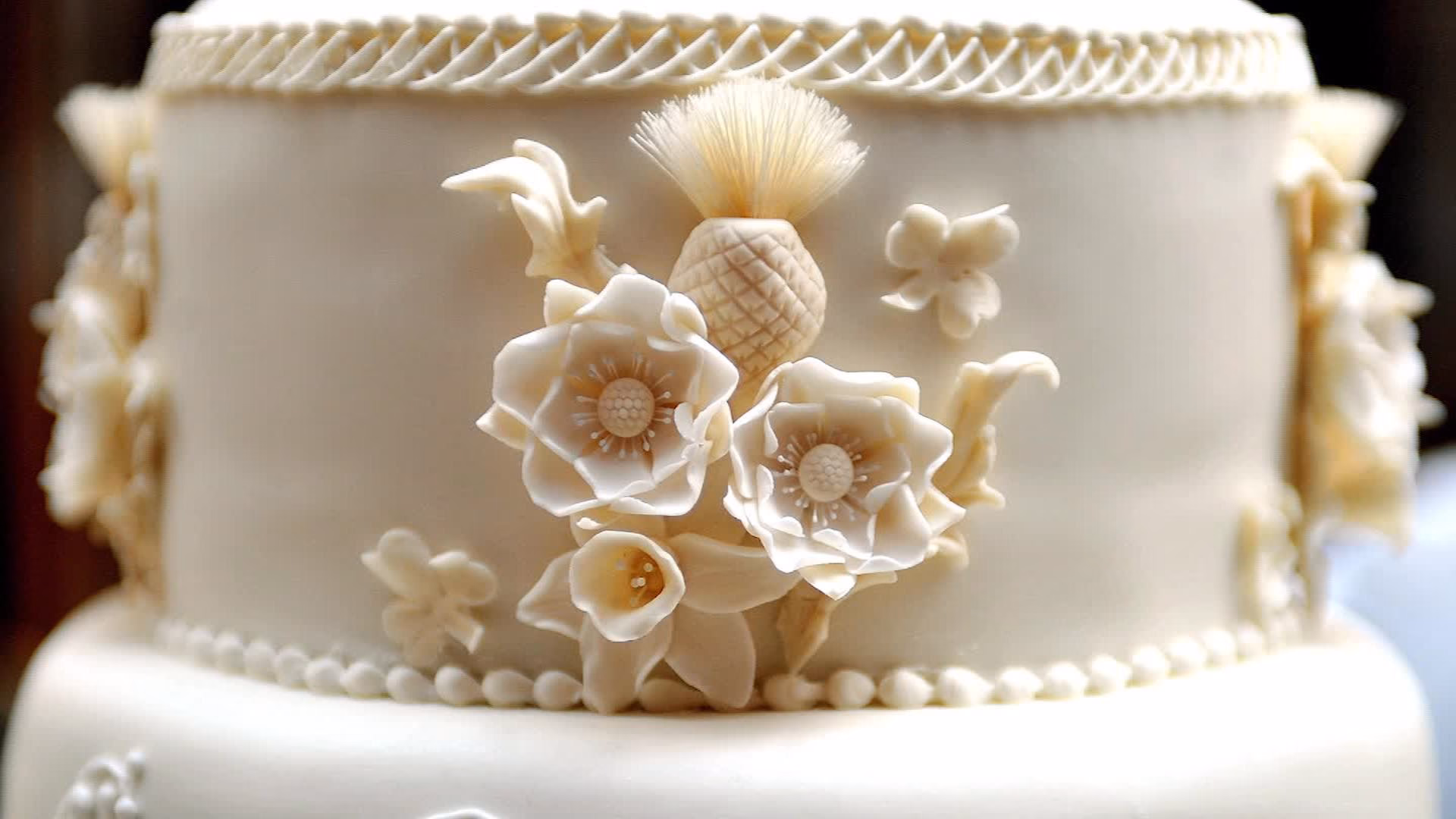 ¿Cuánto cuesta una tarta de boda real?