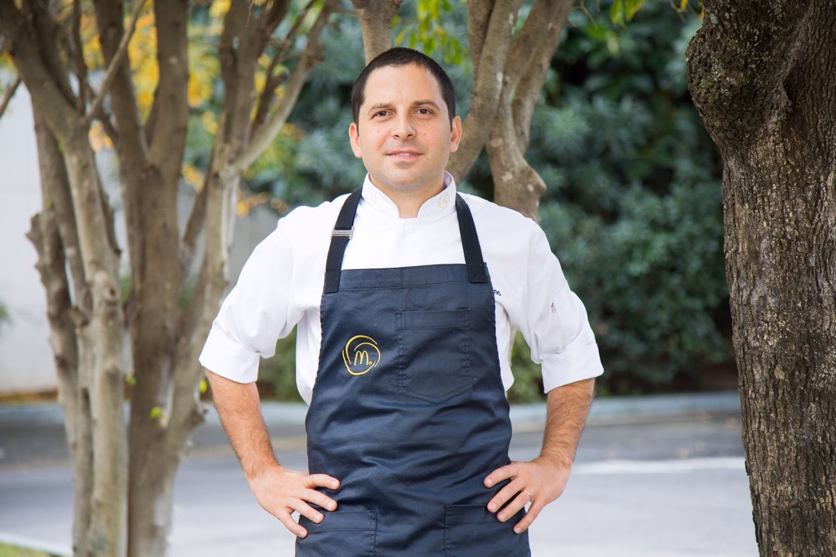 ¿Qué restaurante tiene Ariel Rodríguez Palacios?