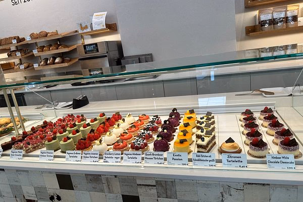 What is the traditional dessert in Munich?