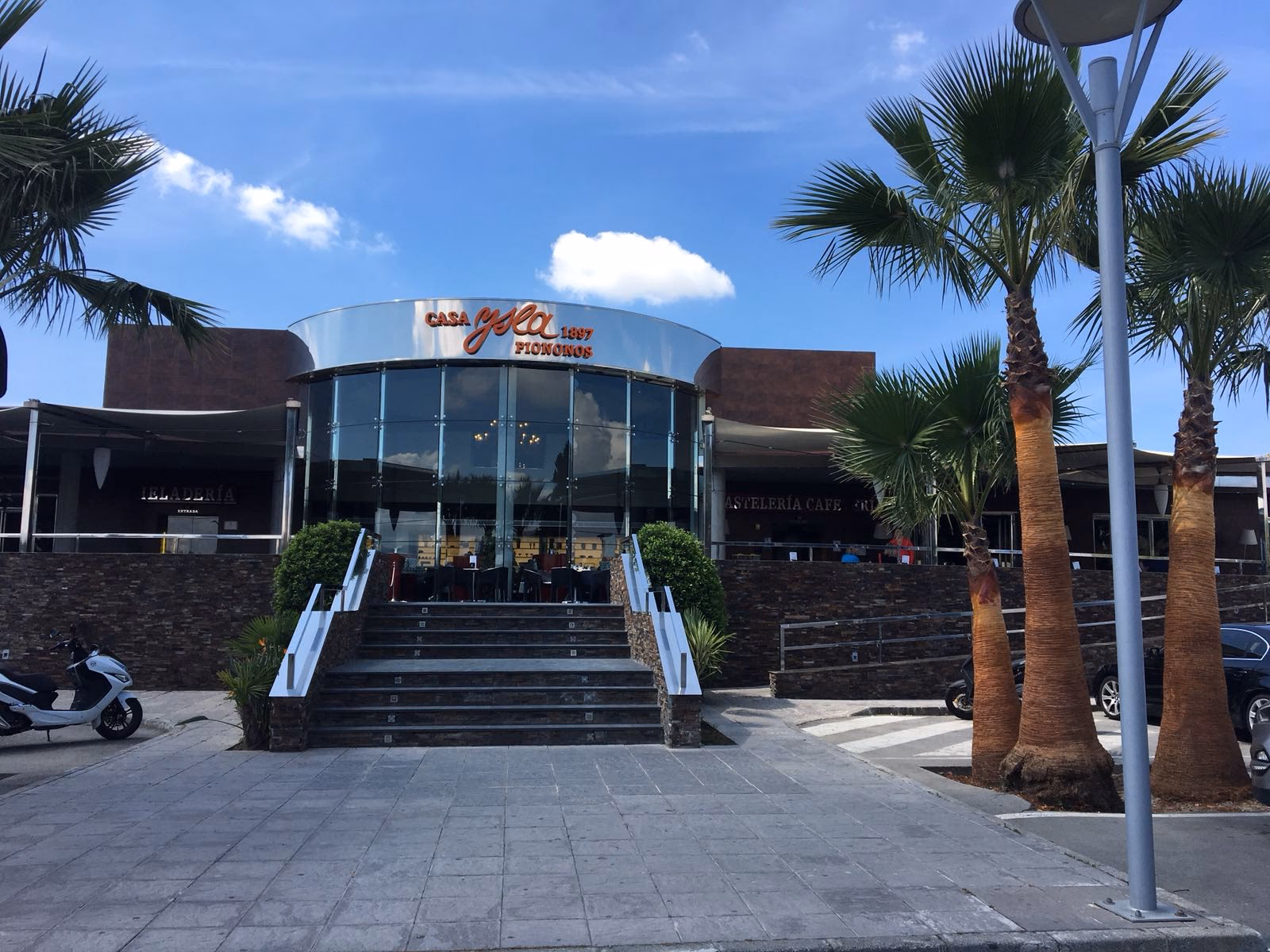 ¿Cuántos gitanos hay en Santa Fe, Granada?