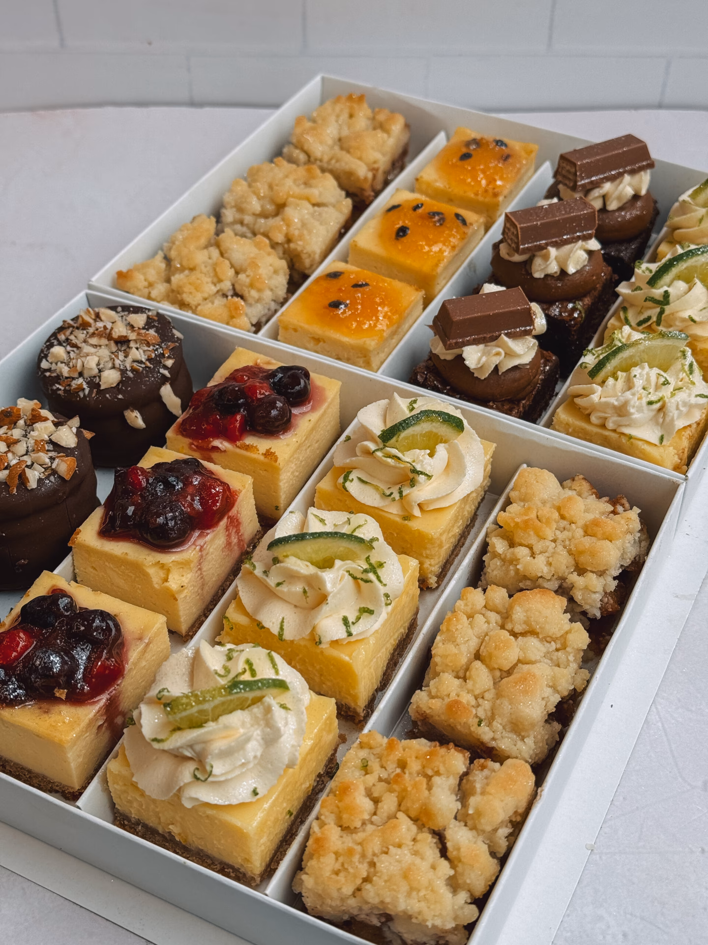 ¿Cuál es la diferencia entre un petit four y un cupcake?